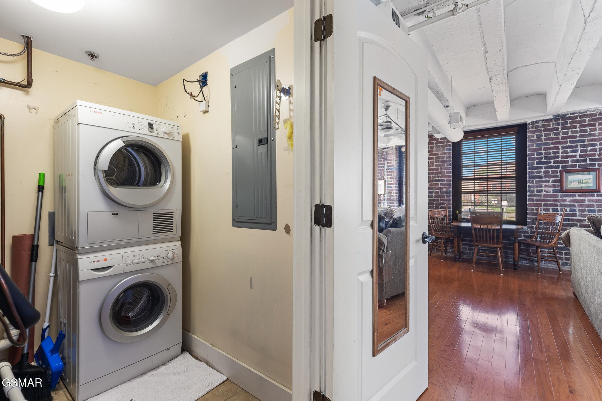 535 Locust Street Property Photo 22