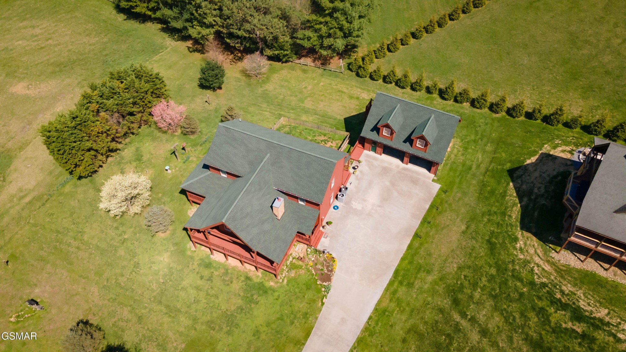3385 Clear Valley Drive Property Photo 15
