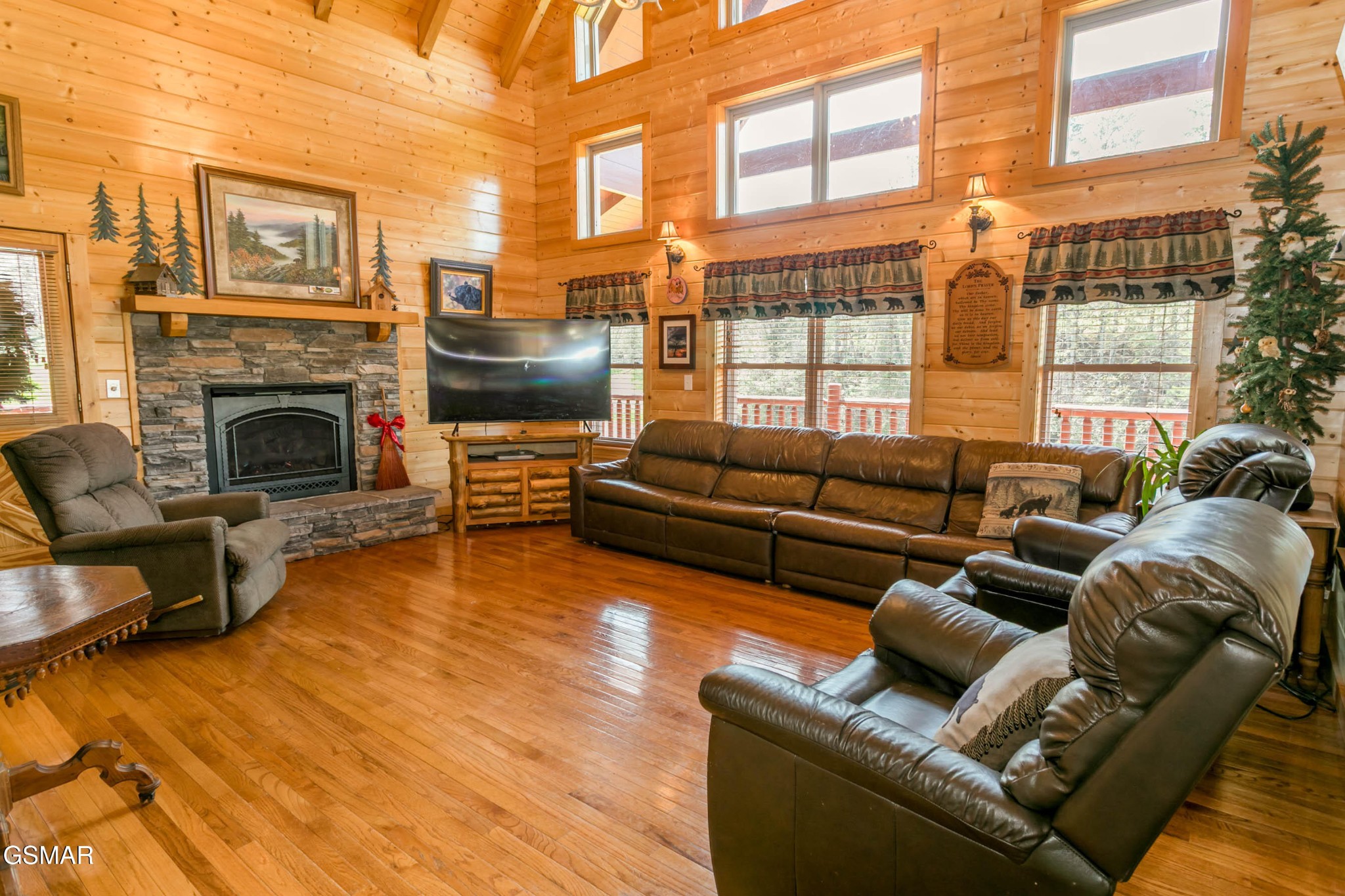 3385 Clear Valley Drive Property Photo 28