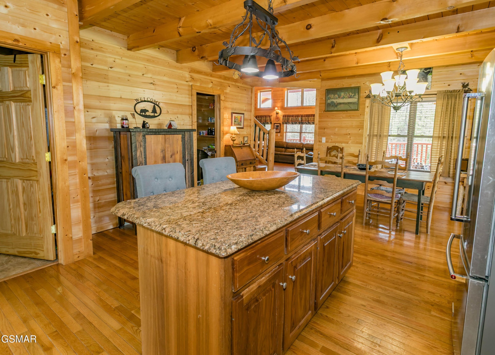 3385 Clear Valley Drive Property Photo 40