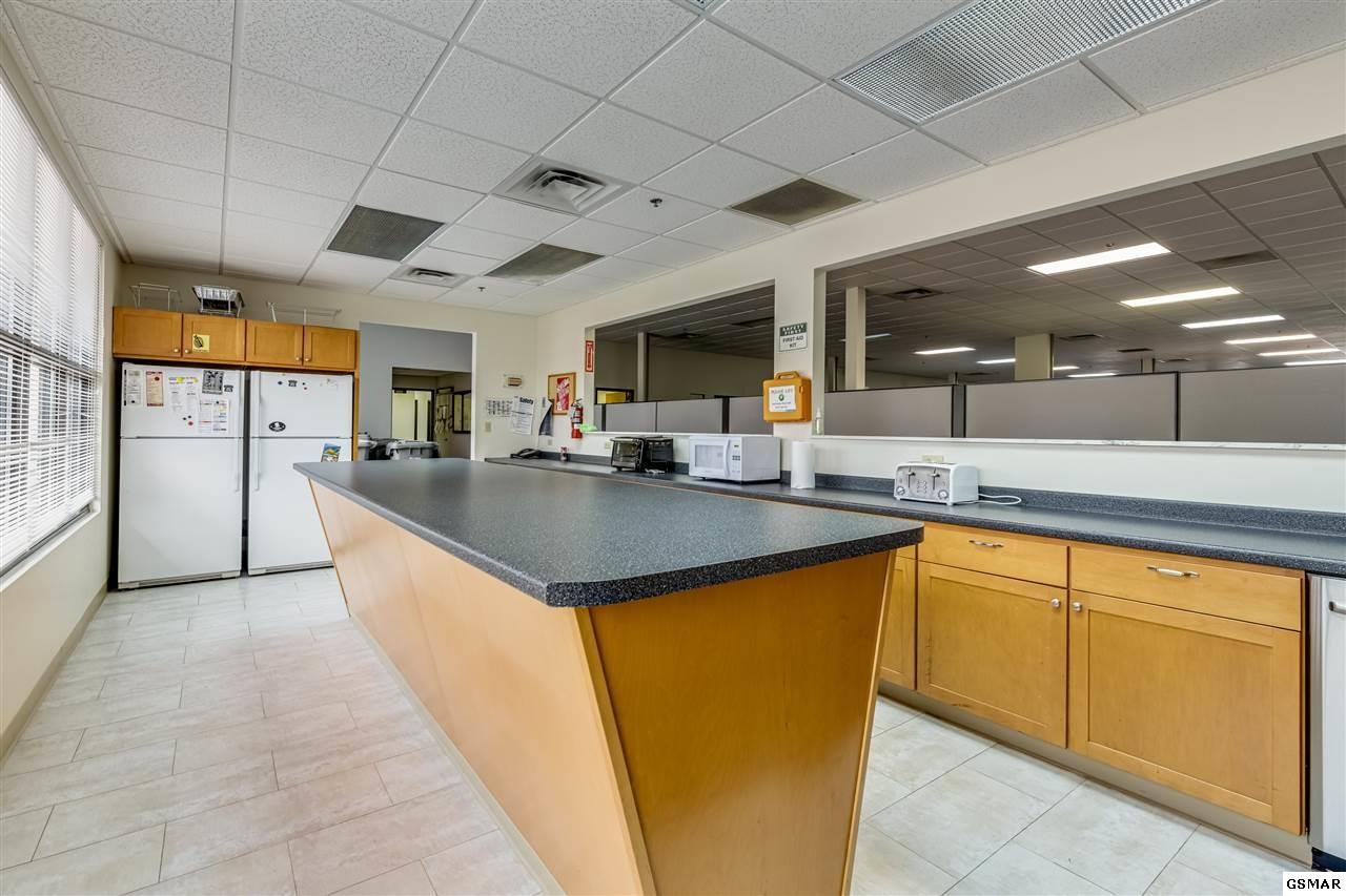 115 Broadway Avenue Property Photo 14