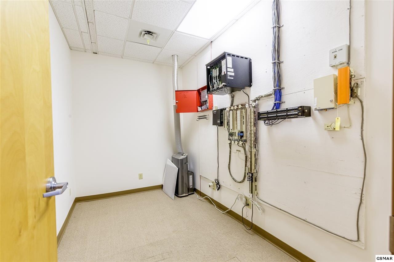 115 Broadway Avenue Property Photo 17