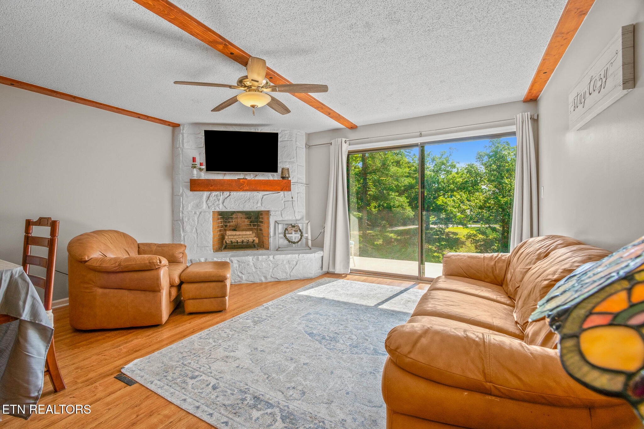 526 Briarcliff Way Property Photo 5