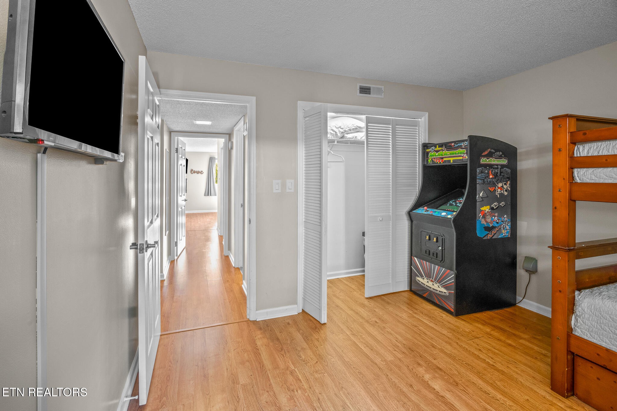 526 Briarcliff Way Property Photo 12