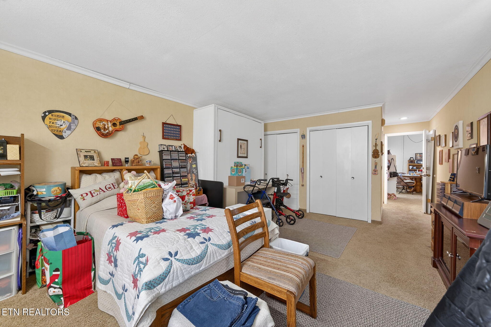 15 Eagle Court Property Photo 16
