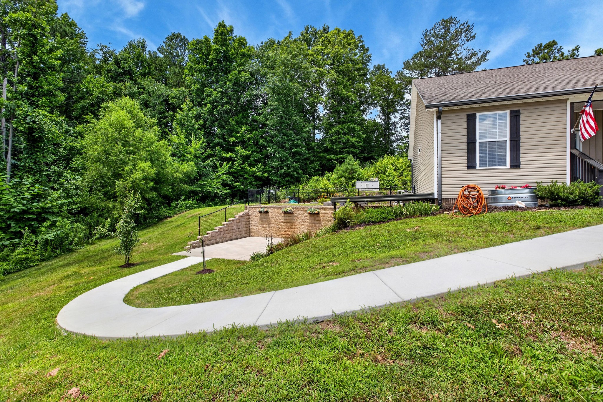 148 Chetola Drive, Ne Property Photo 4
