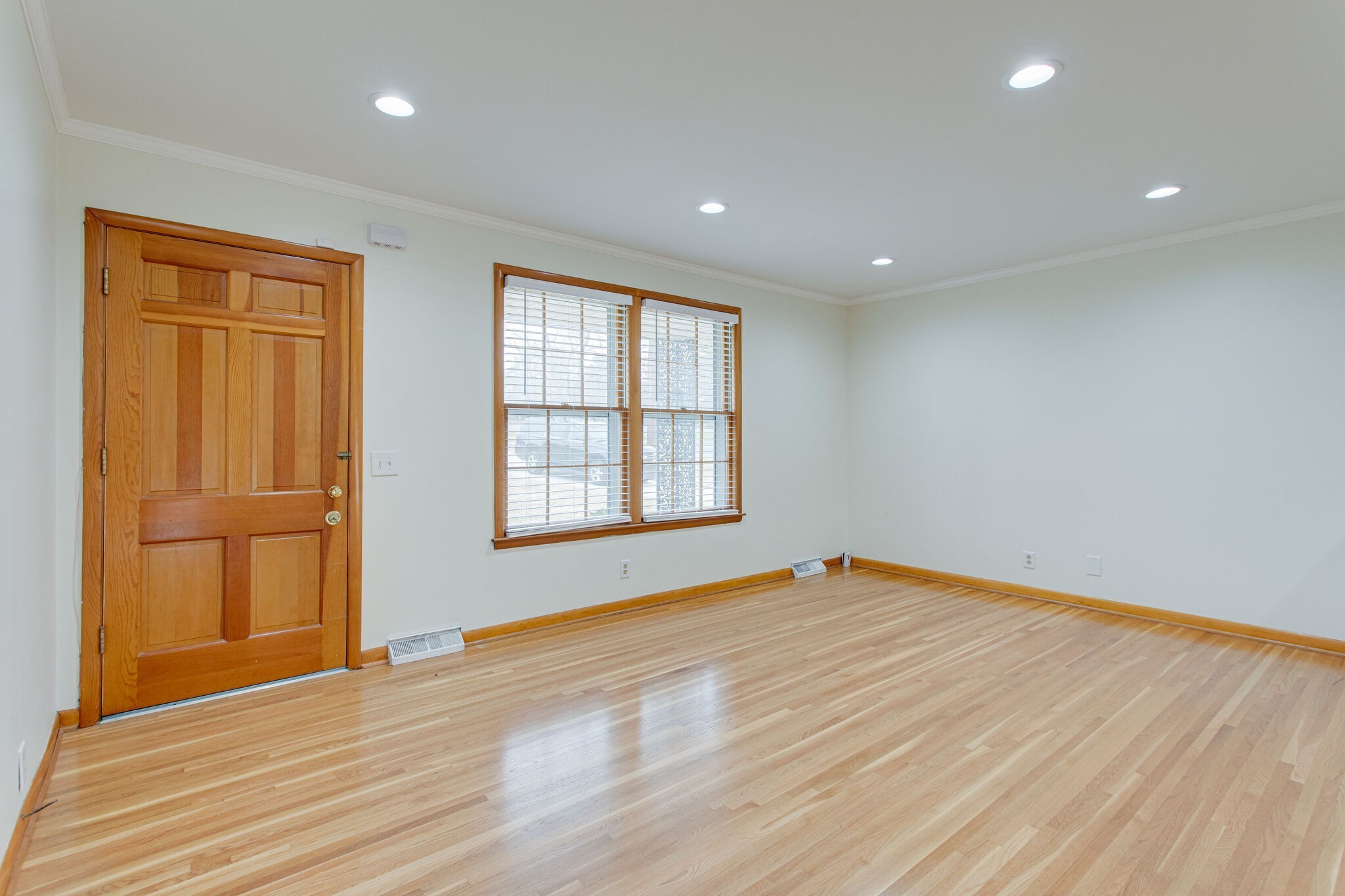 171 Mccall St Property Photo 5