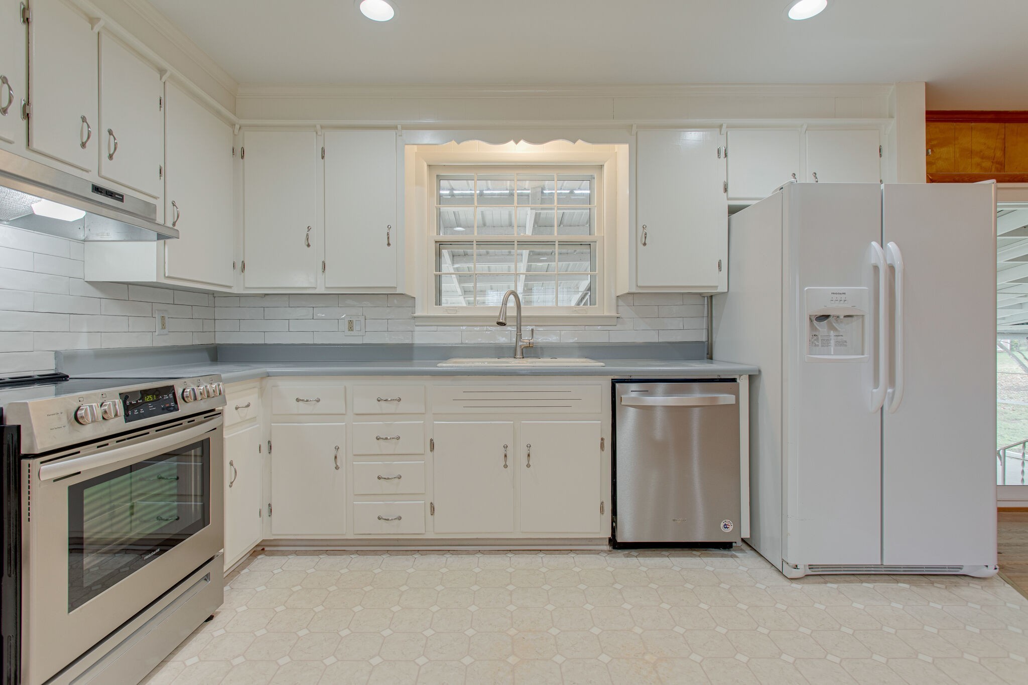 171 Mccall St Property Photo 8