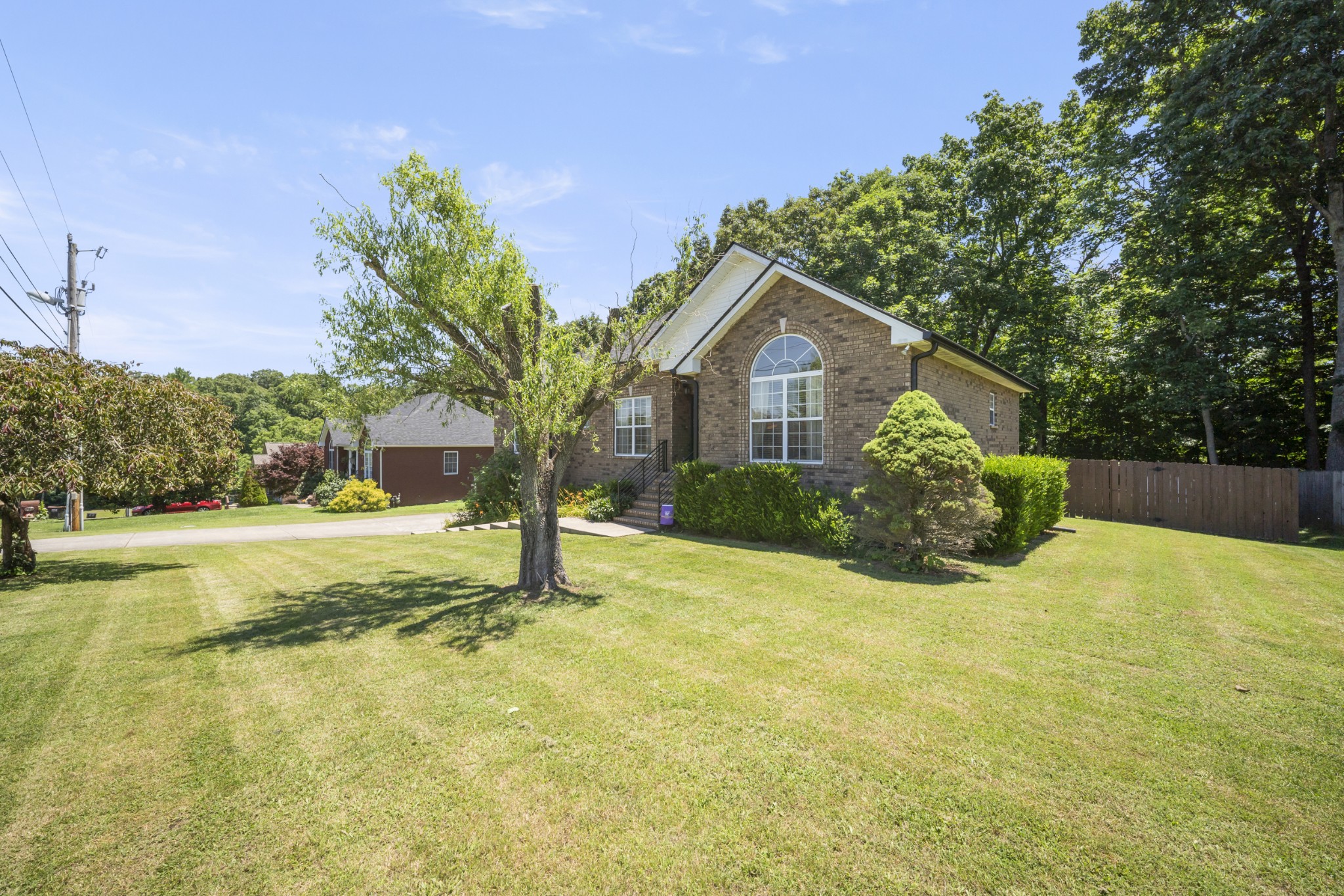 4092 Summit Dr Property Photo 6