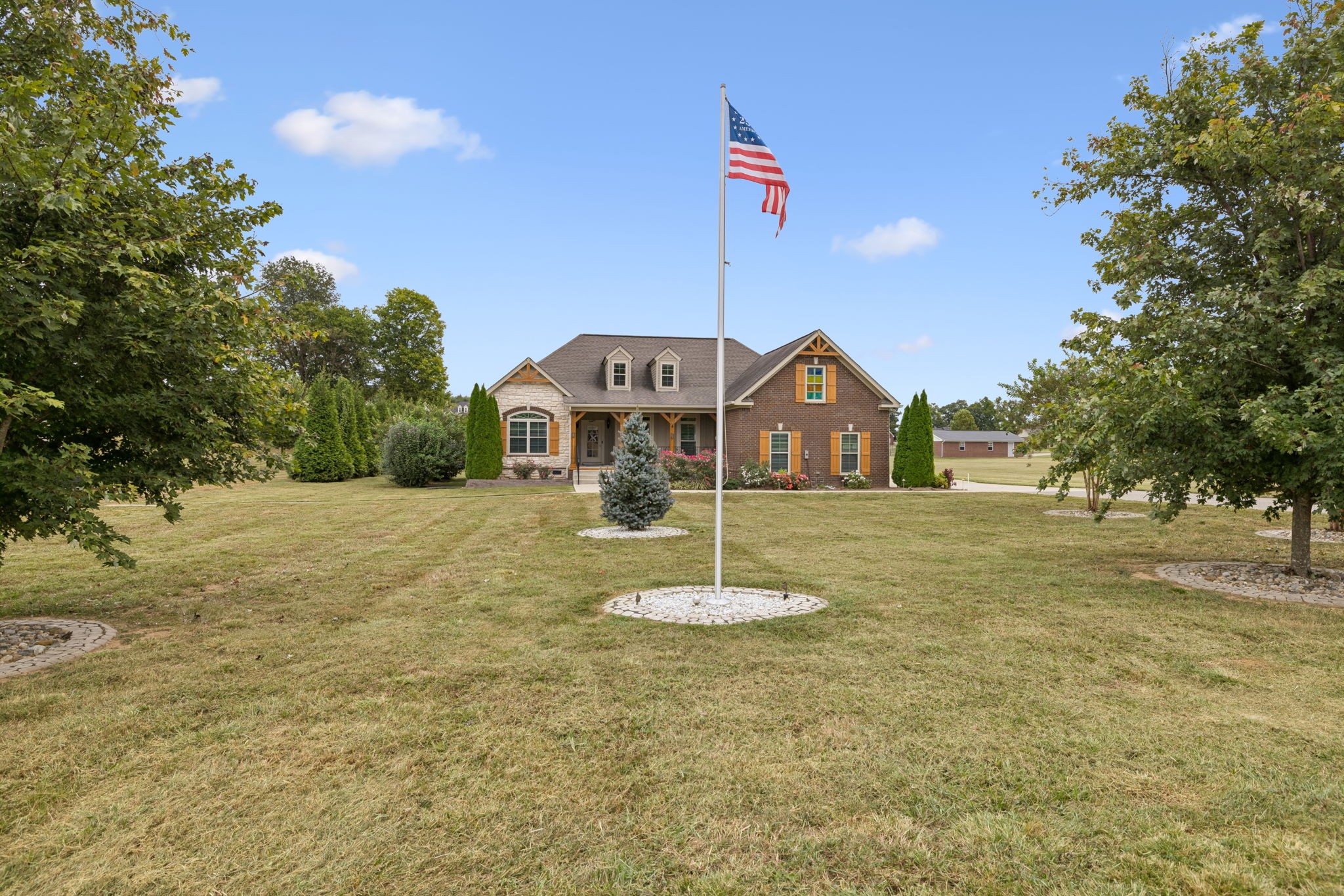 3043 Cross Gate Ln Property Photo 1