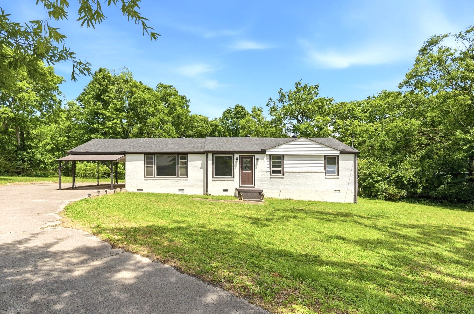 2838 Brunswick Dr