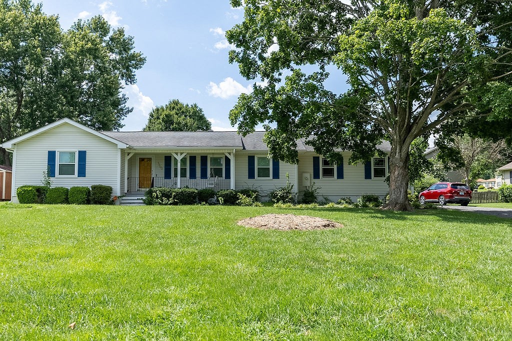 1200 Pin Oak Dr Property Photo 1