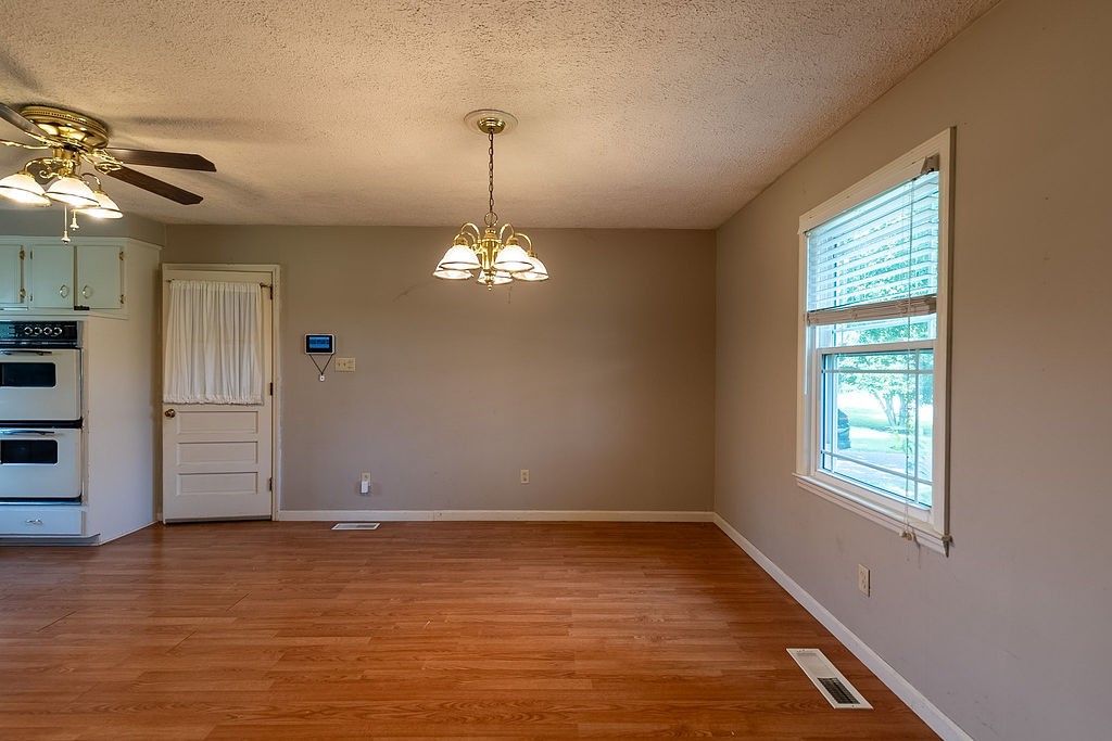 1200 Pin Oak Dr Property Photo 13
