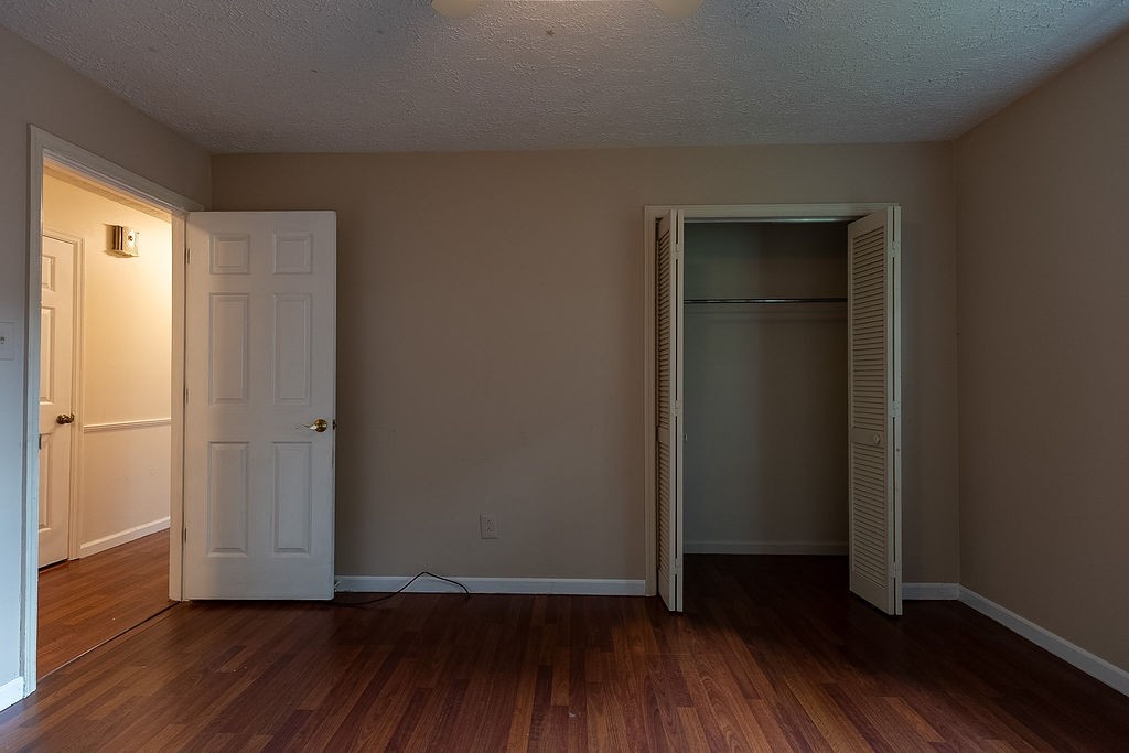 1200 Pin Oak Dr Property Photo 24