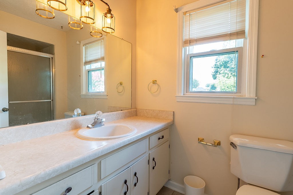 1200 Pin Oak Dr Property Photo 28