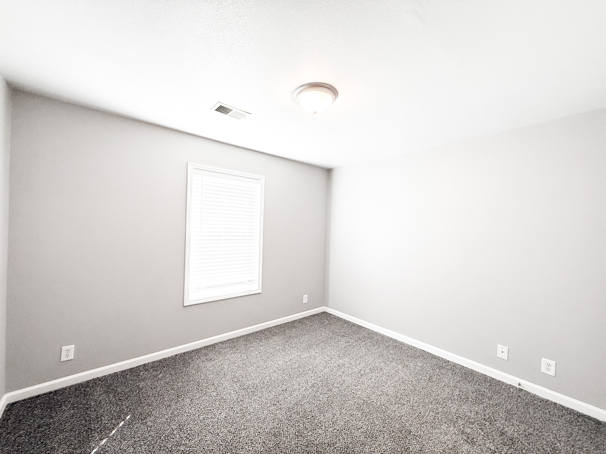 535 Lafayette Rd Property Photo 12