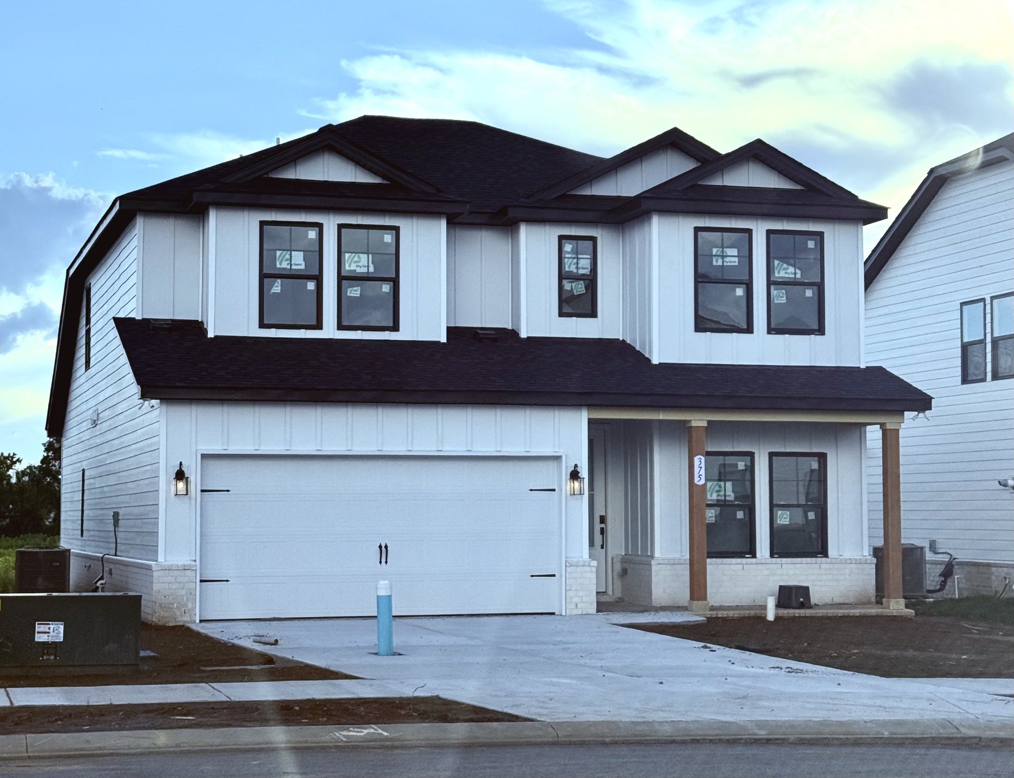 375 Kessel Street Property Photo 1