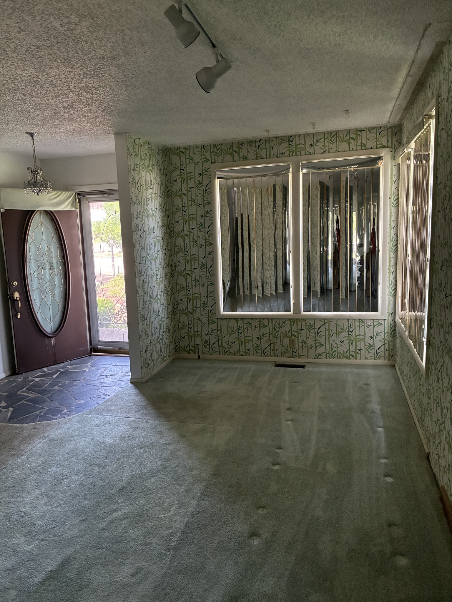 1704 15th Ave, S Property Photo 2