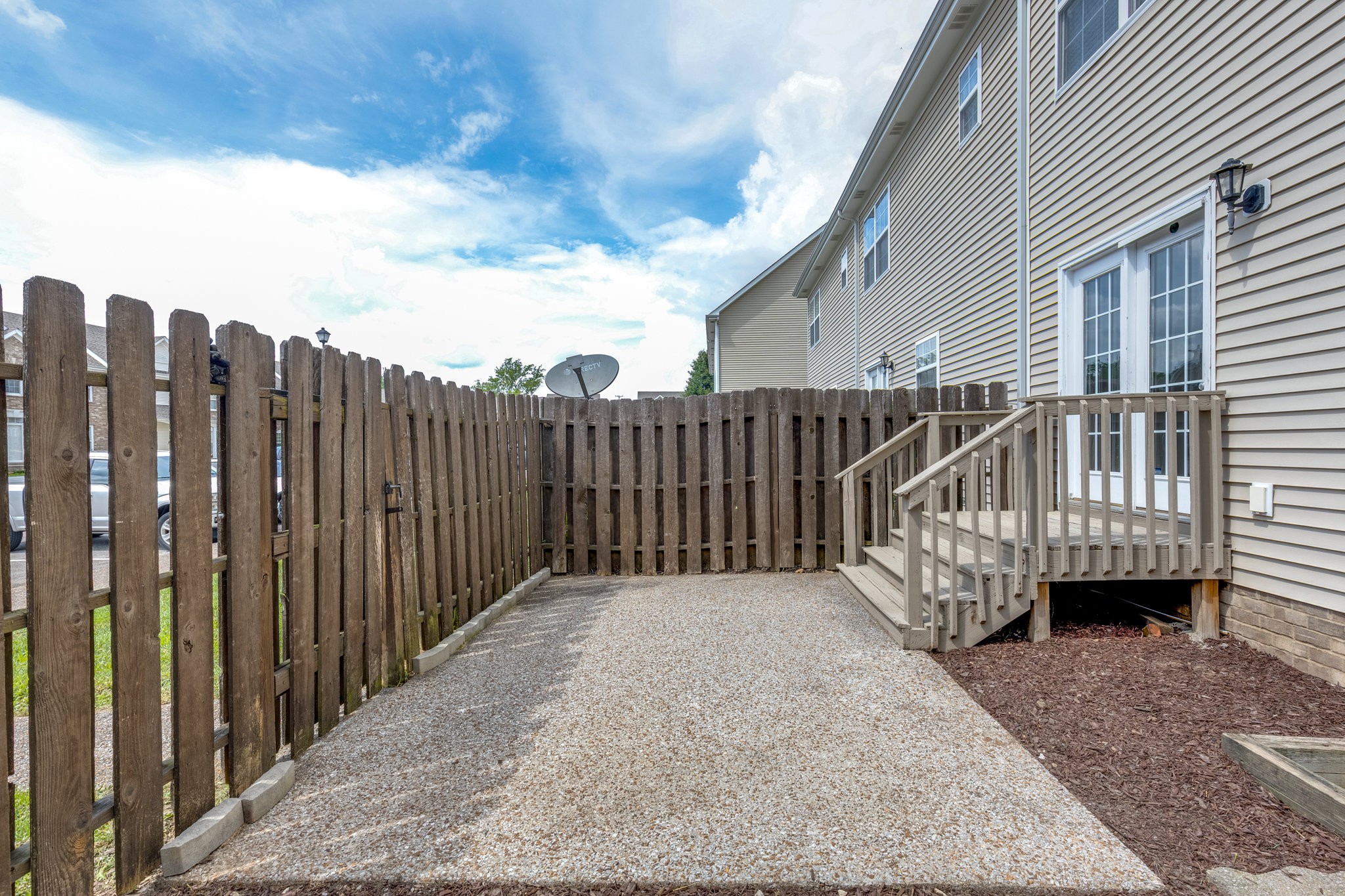 1012 Mckenna Dr Property Photo 6