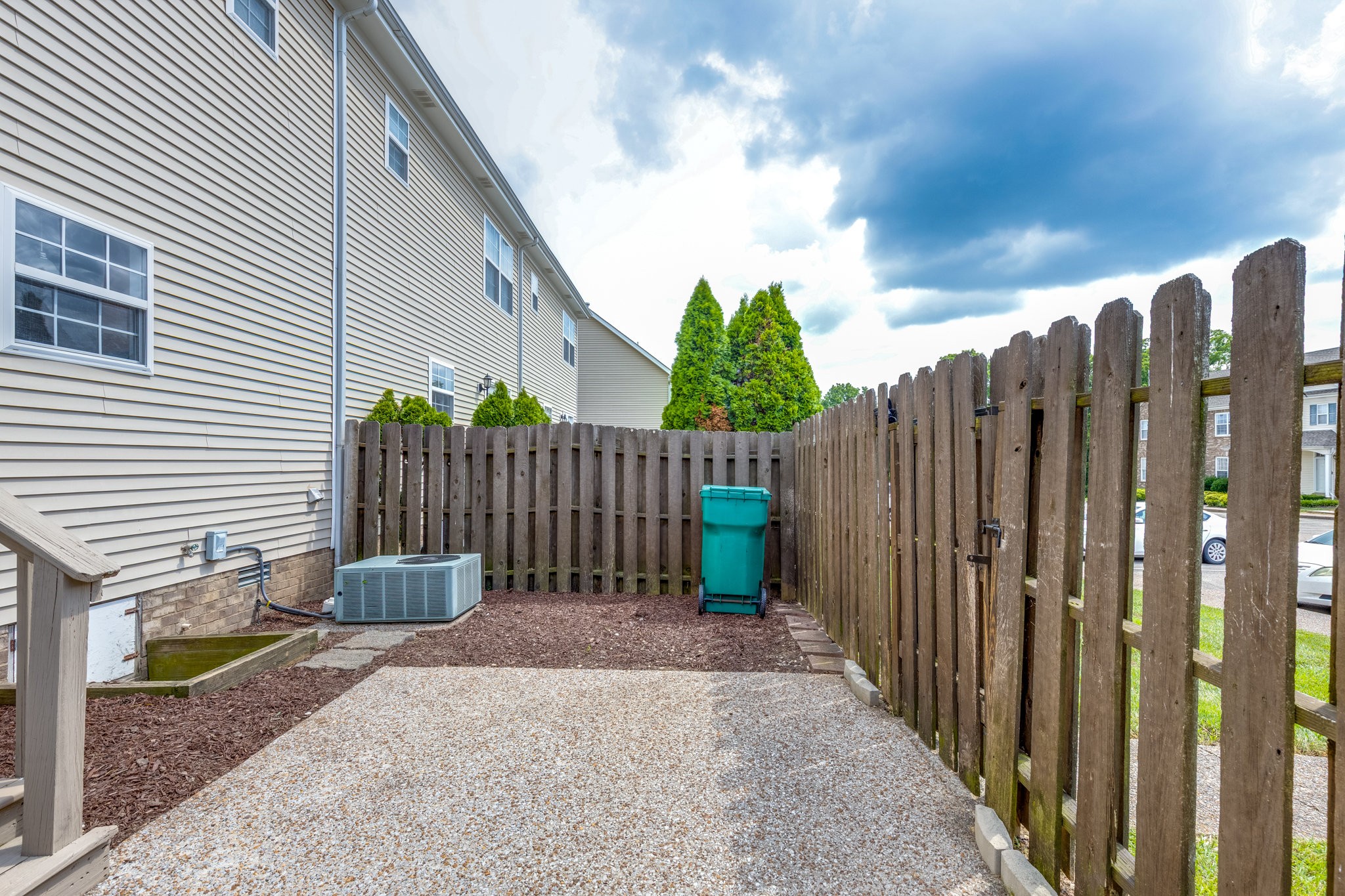 1012 Mckenna Dr Property Photo 7