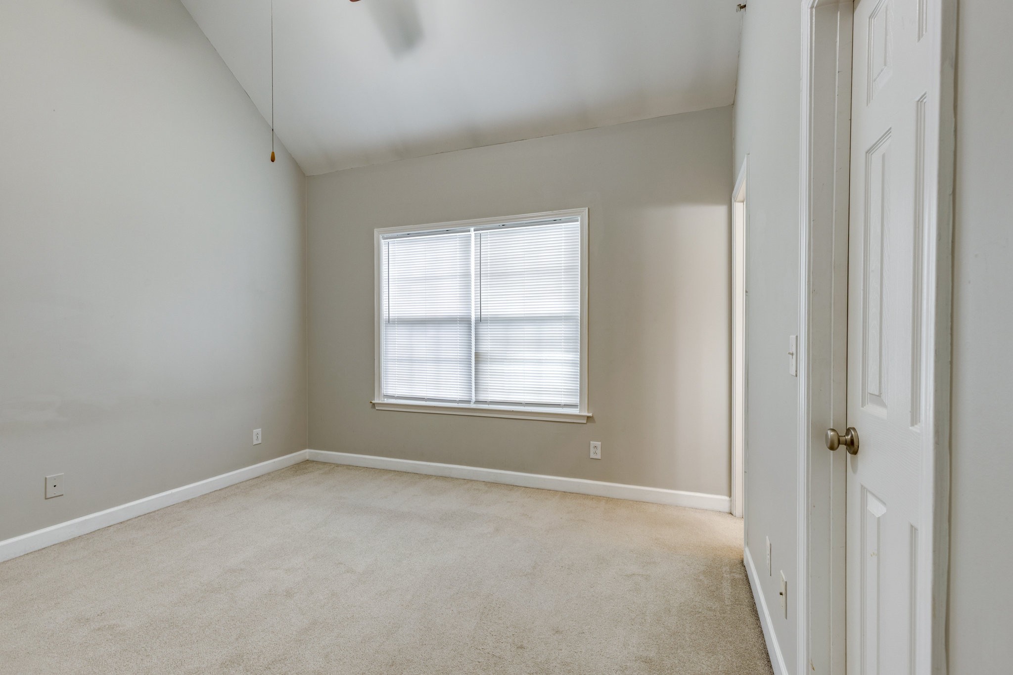 1012 Mckenna Dr Property Photo 27