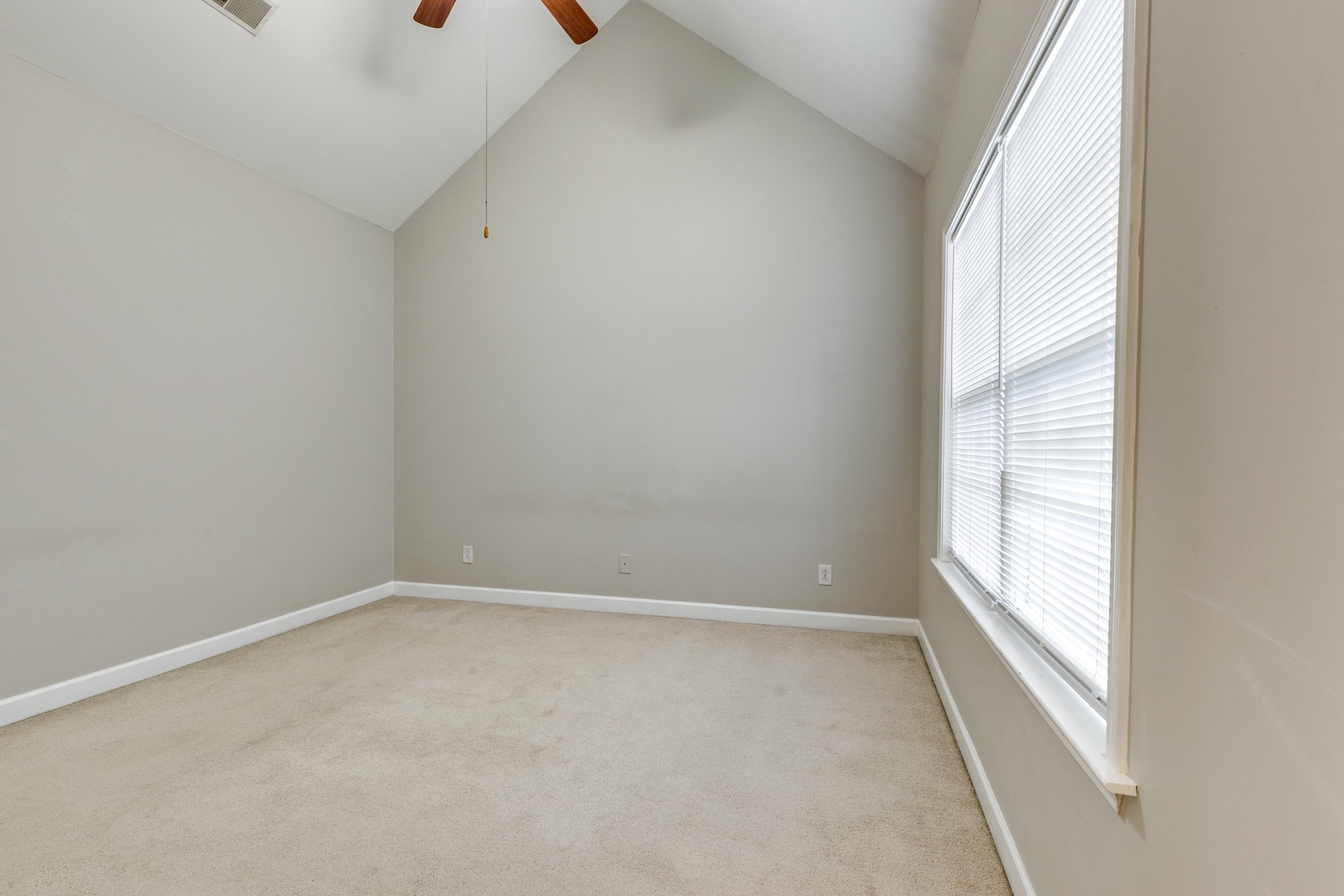 1012 Mckenna Dr Property Photo 29