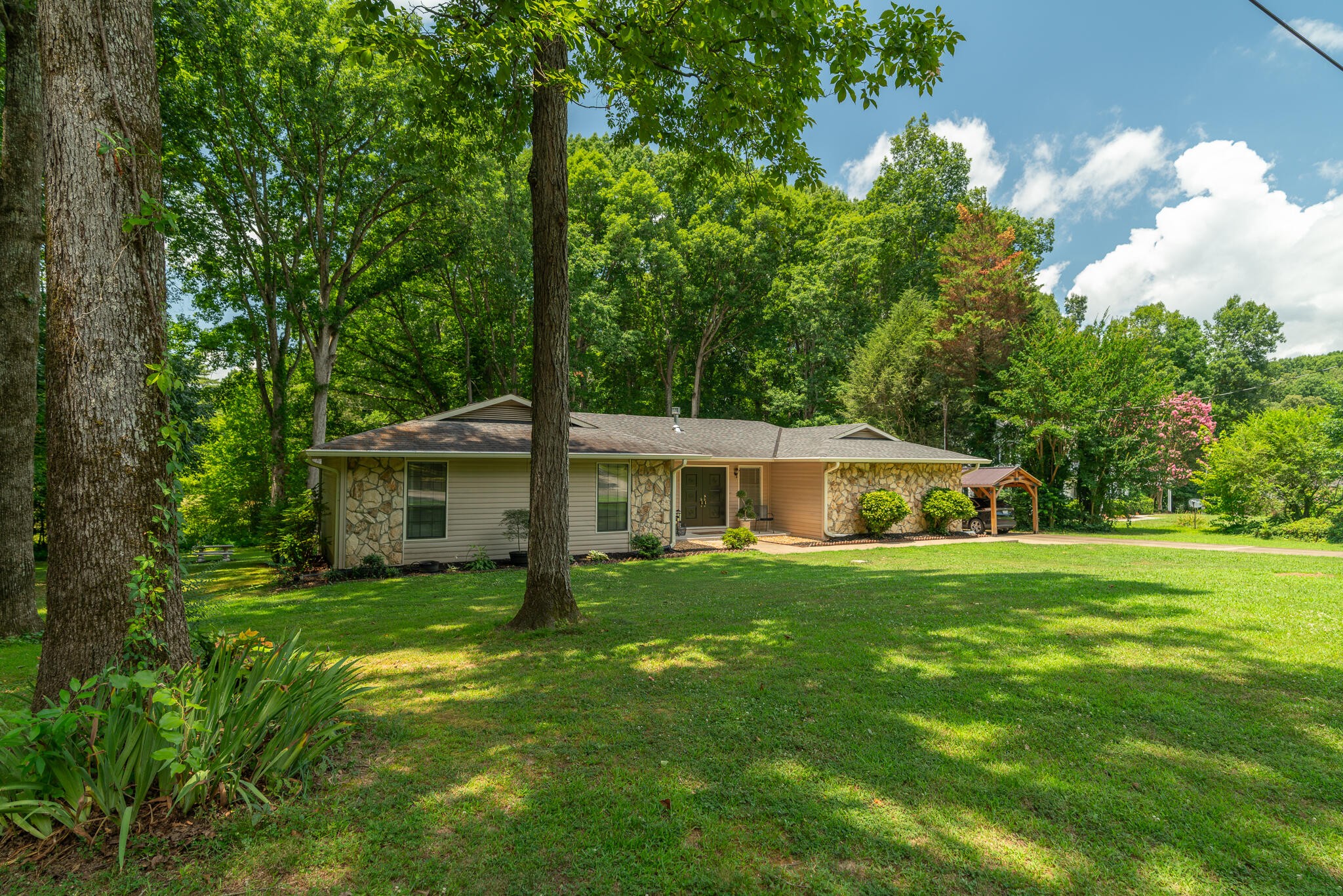 132 County Road 620 Property Photo 3