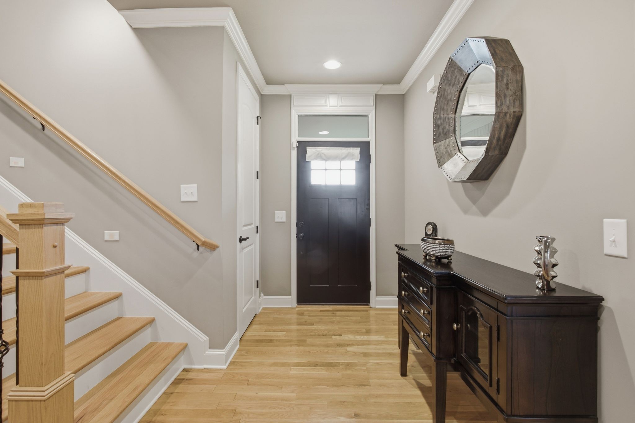 1036 Pretender Way Property Photo 8
