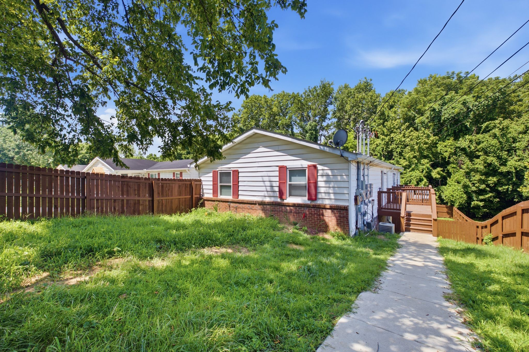 8121 Bonnafair Dr Property Photo 1