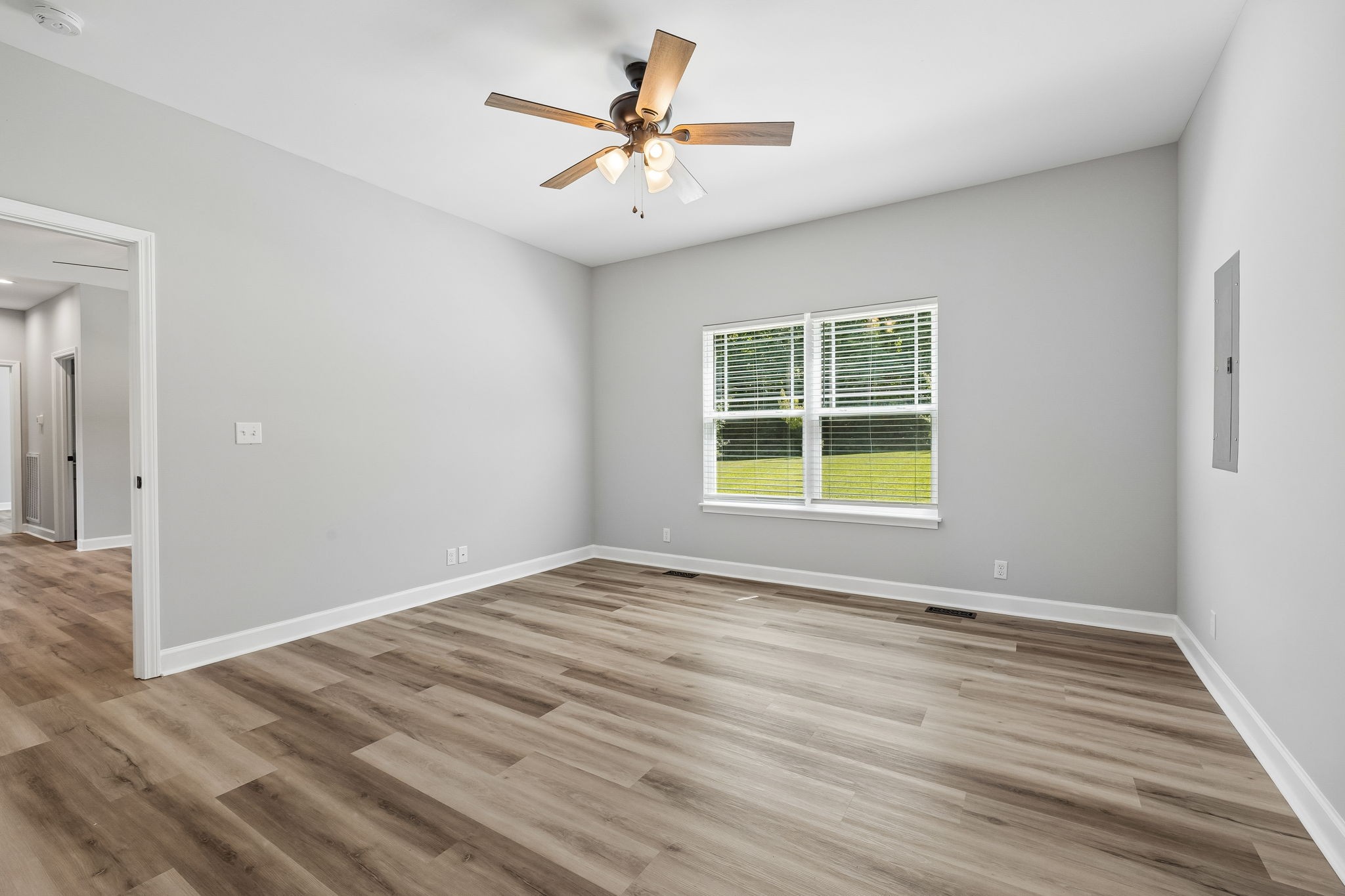 677 Steele Rd Property Photo 14