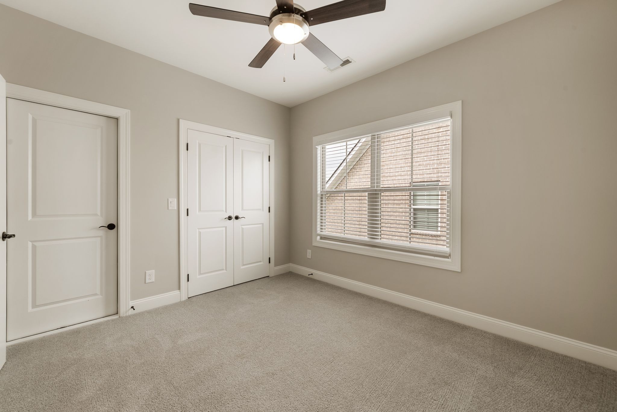 1706 Sorrell Park Dr Property Photo 32