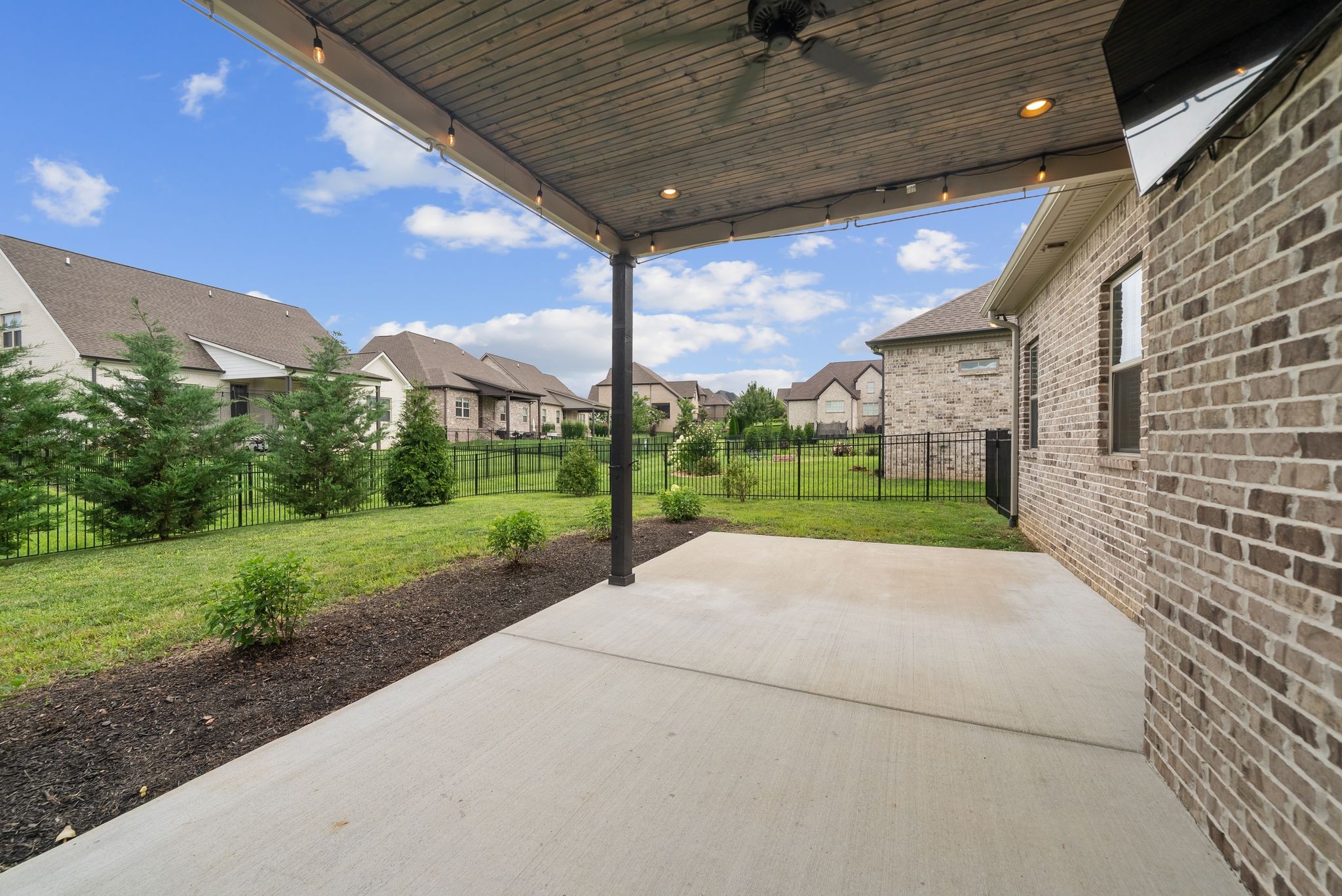 1706 Sorrell Park Dr Property Photo 37