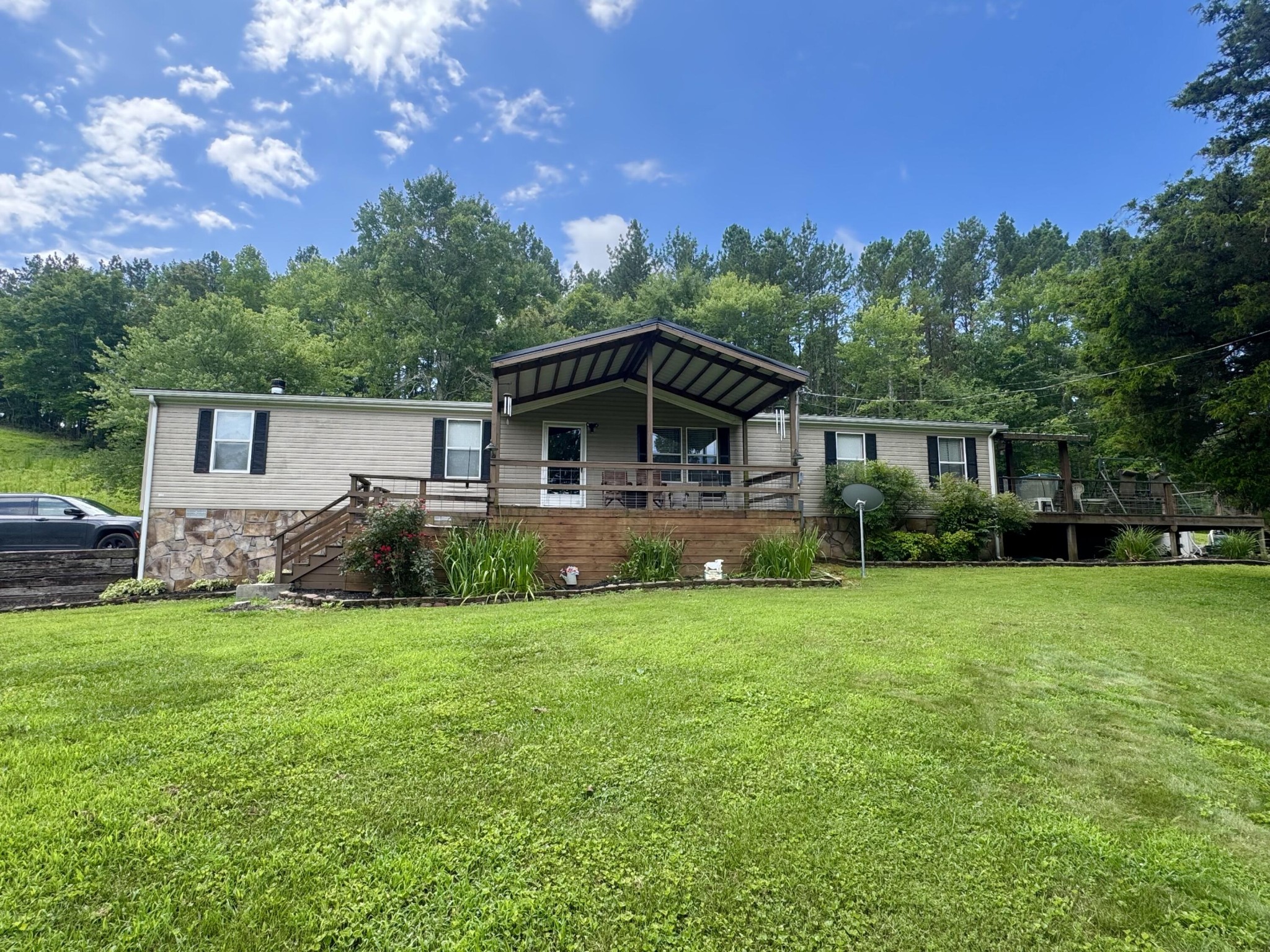 1262 Tom Garrison Road Property Photo 1