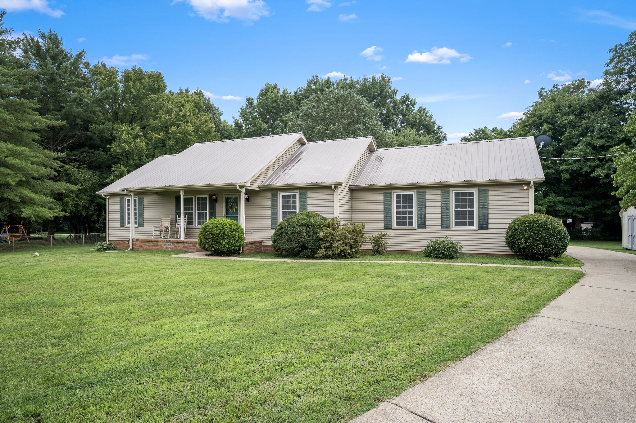 905 Tilden Ct Property Photo 1