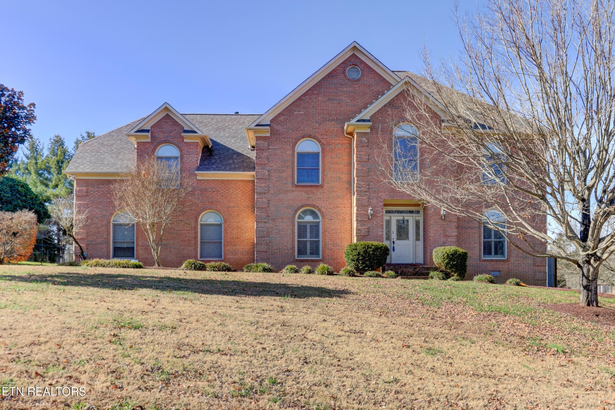 305 Lawton Blvd Property Photo 1