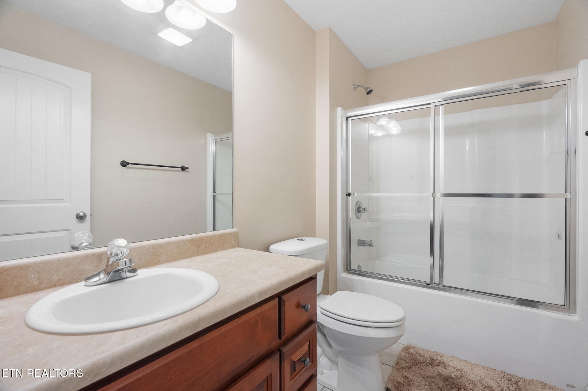 1018 Southwind Circle Property Photo 16