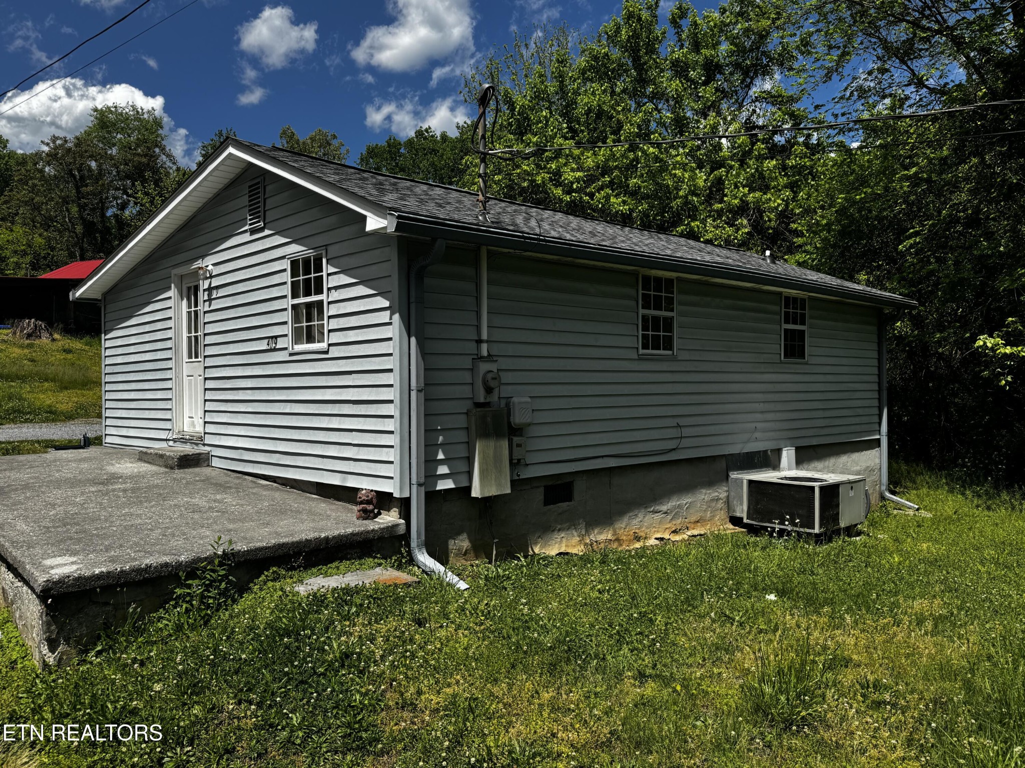 409 Jarnigan St Property Photo 1