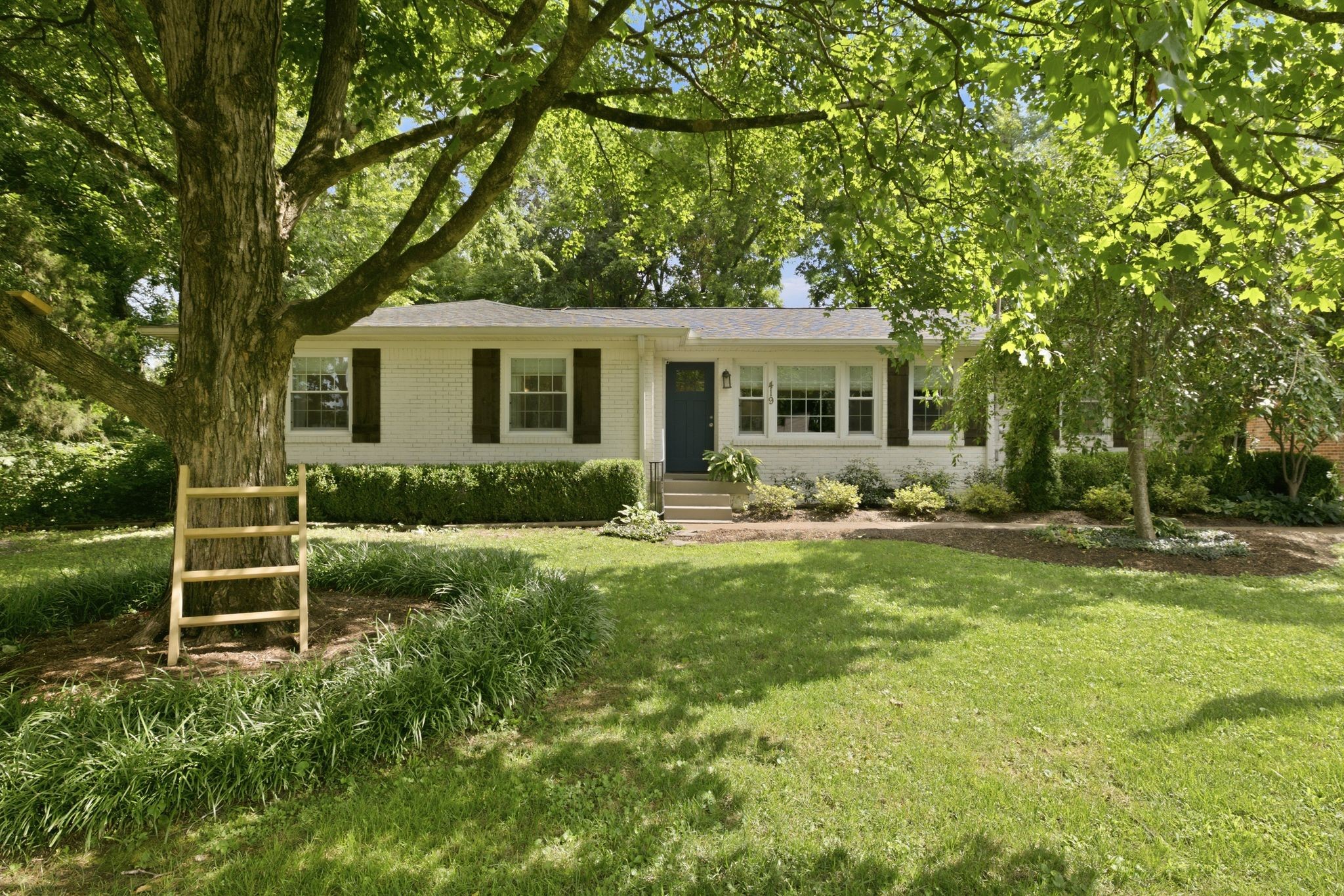 419 Figuers Dr Property Photo 1