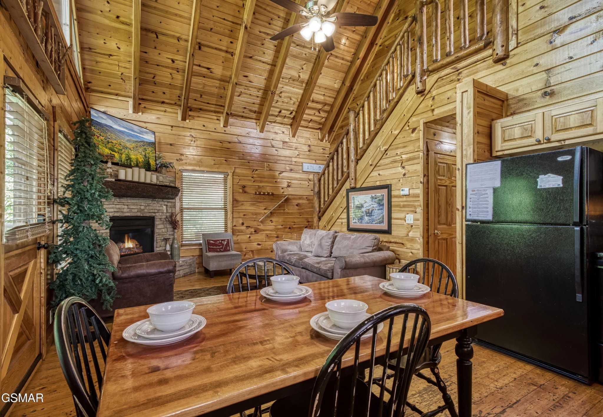 2251 Upper Middle Creek Road Property Photo 4