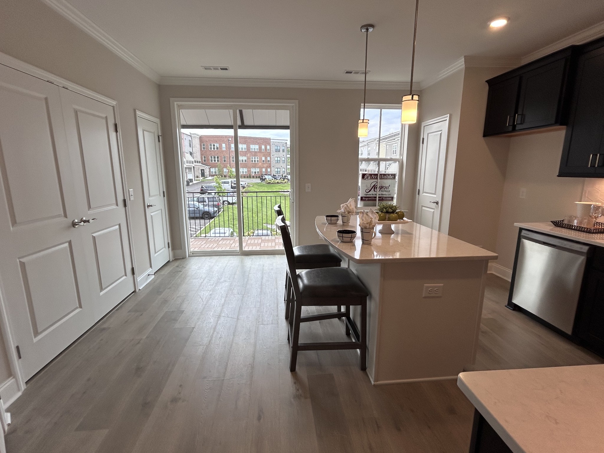 2101 Branford Pl Property Photo 9