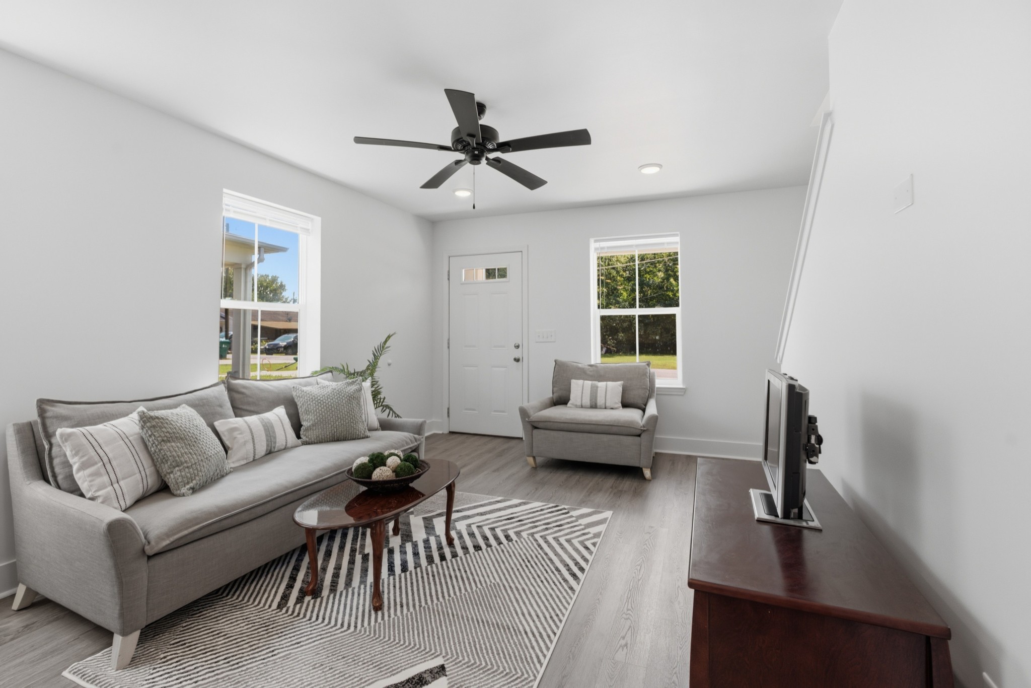 511 Green St Property Photo 7