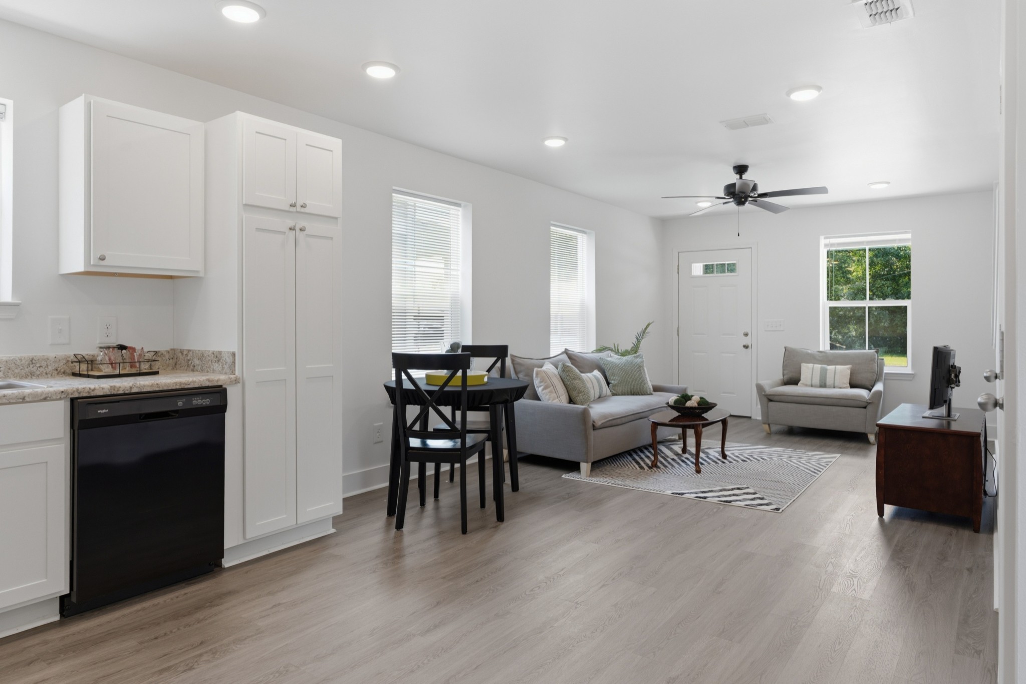 511 Green St Property Photo 12