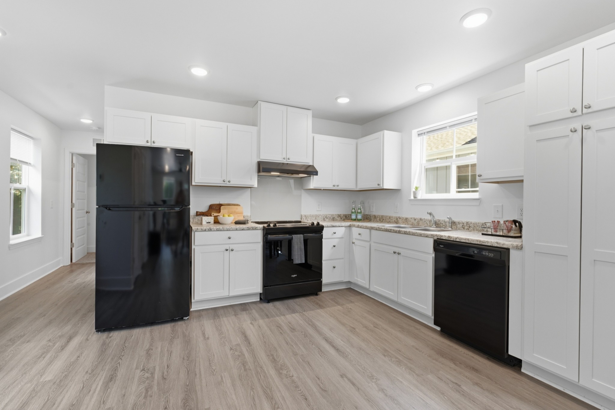 511 Green St Property Photo 14