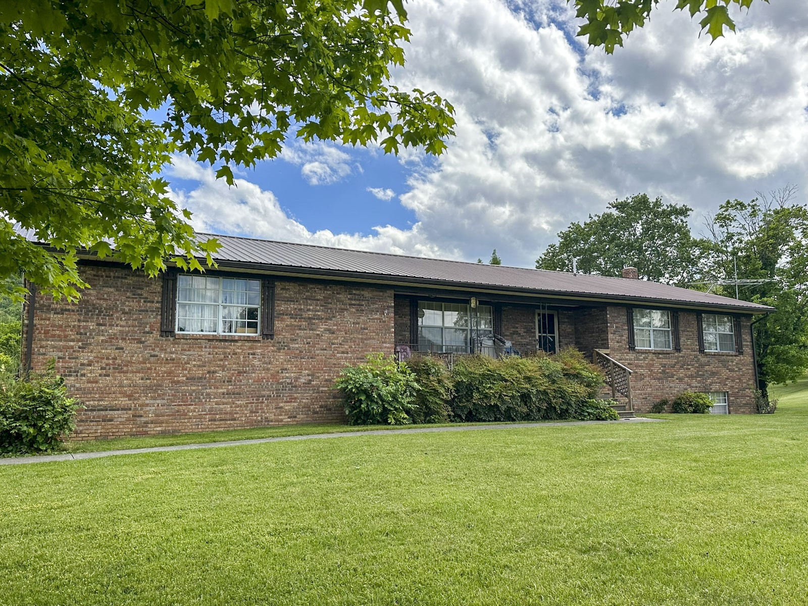 6259 Highway 131 Property Photo 1