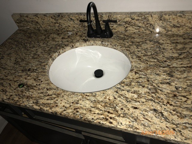 416 Ski St Property Photo 12