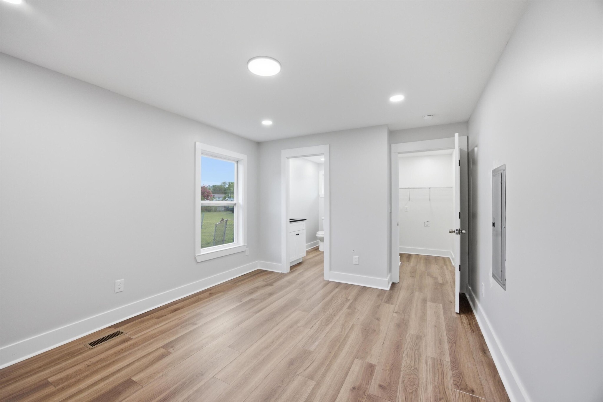 113 Centro Street Property Photo 5