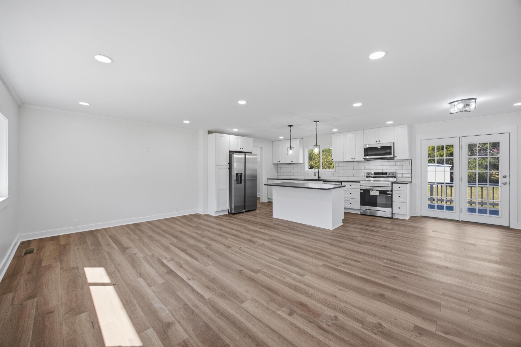 113 Centro Street Property Photo 17