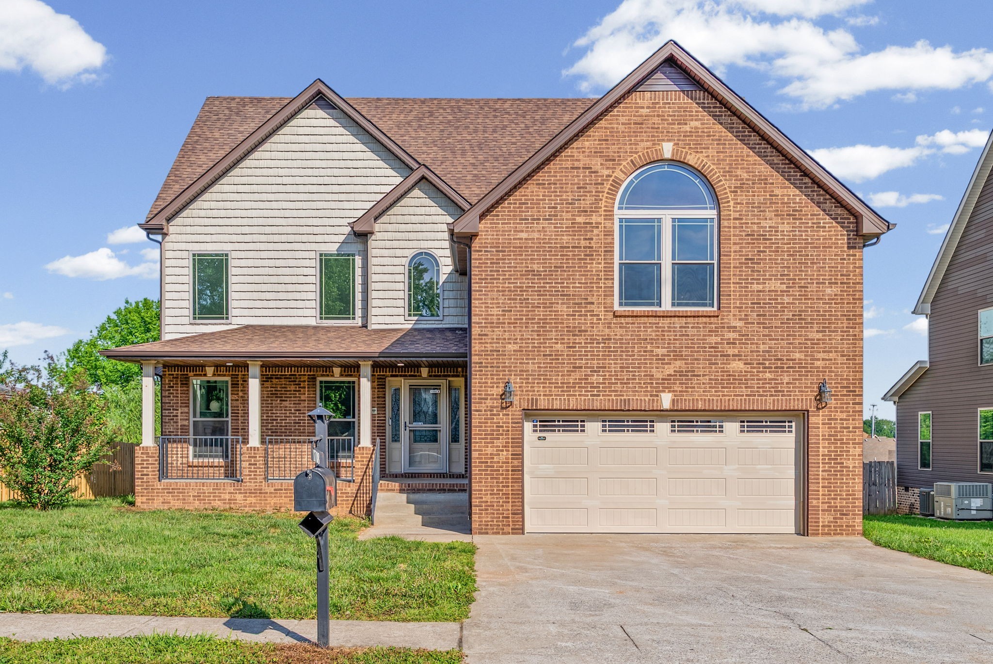 1708 Spring Haven Dr Property Photo 1