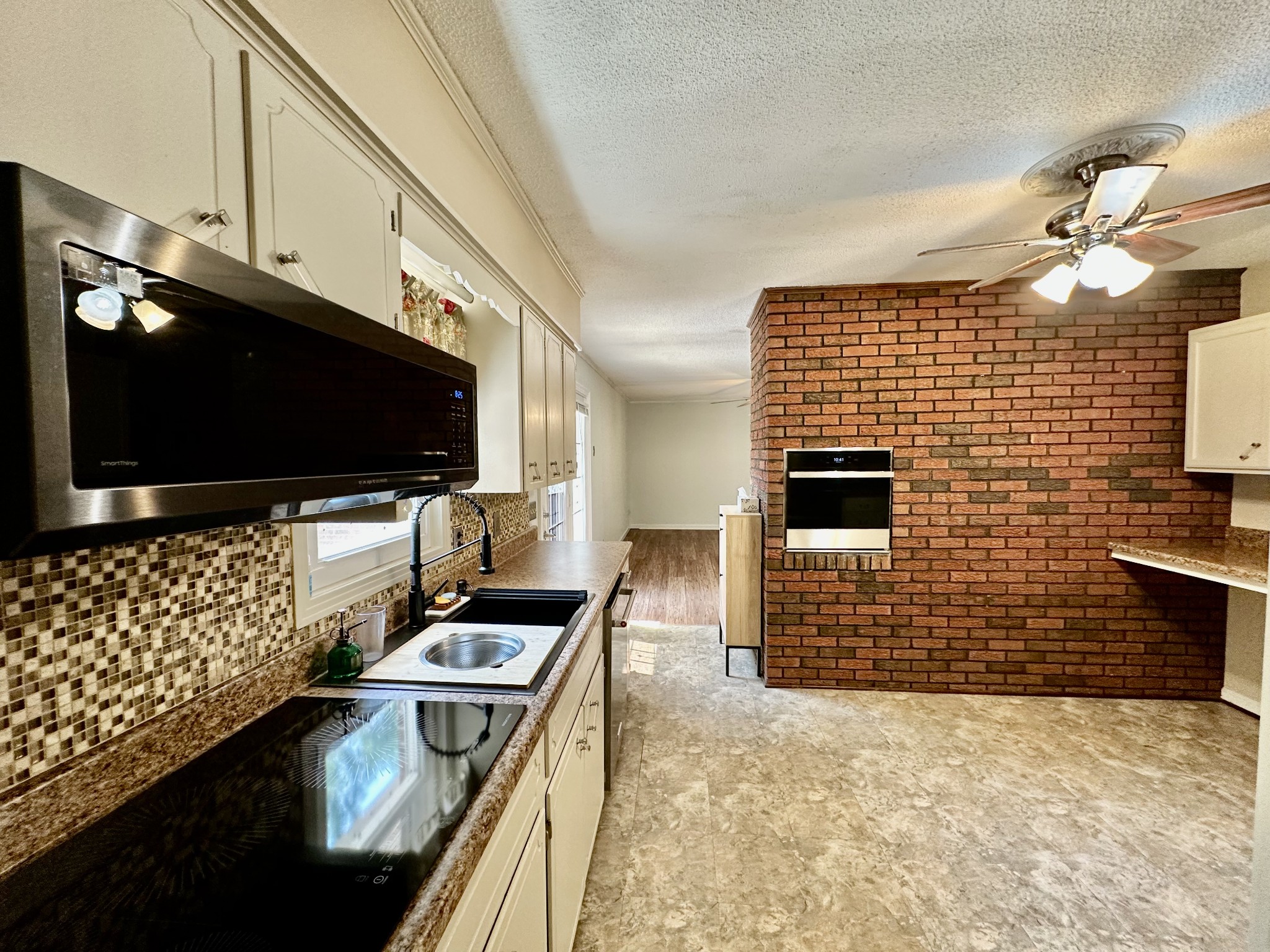 52 Nottingham Ln Property Photo 14