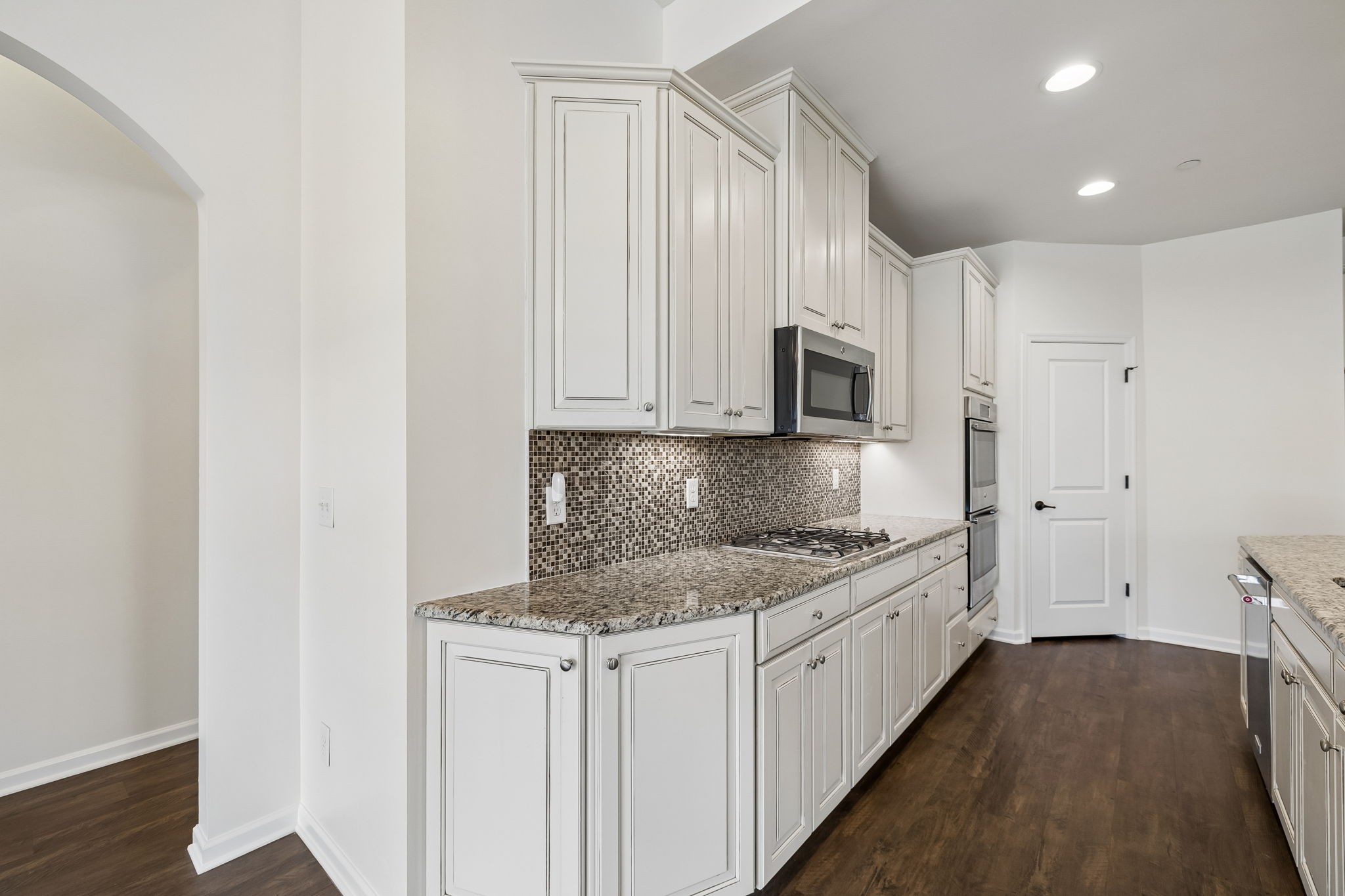 8013 Brookpark Ave Property Photo 17